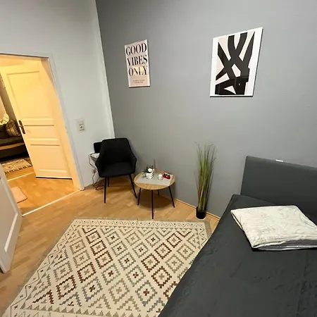 Preis Stadtperle 1- Stadtzentrum Modernes Ambiente Max 3 Personen Einzelzimmer Voll Ausgestattet Mit Magentatv, Wlan, Waschmaschine