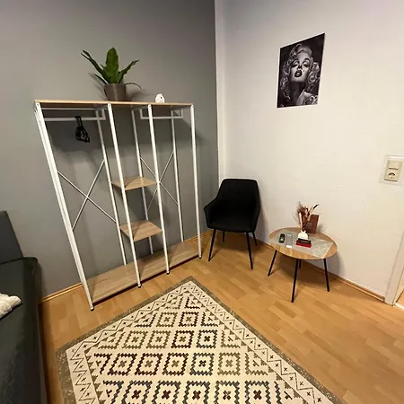 Preis Stadtperle 1- Stadtzentrum Modernes Ambiente Max 3 Personen Einzelzimmer Voll Ausgestattet Mit Magentatv, Wlan, Waschmaschine Apartment Wittenberge