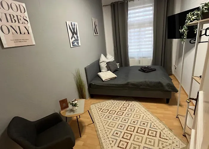 Preis Stadtperle 1- Stadtzentrum Modernes Ambiente Max 3 Personen Einzelzimmer Voll Ausgestattet Mit Magentatv, Wlan, Waschmaschine Lägenhet *