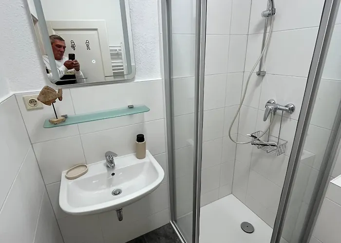 Lägenhet Preis Stadtperle 1- Stadtzentrum Modernes Ambiente Max 3 Personen Einzelzimmer Voll Ausgestattet Mit Magentatv, Wlan, Waschmaschine Wittenberge