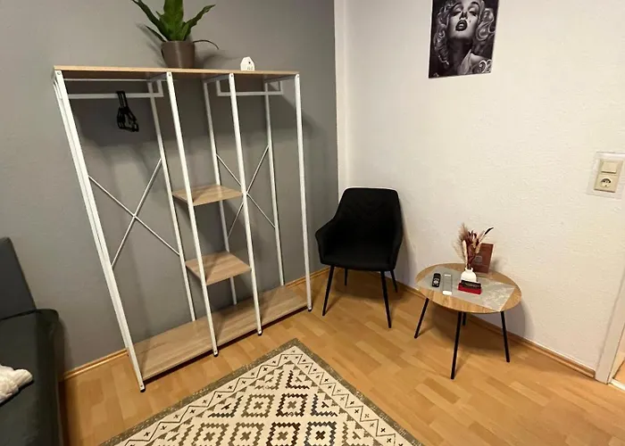 Preis Stadtperle 1- Stadtzentrum Modernes Ambiente Max 3 Personen Einzelzimmer Voll Ausgestattet Mit Magentatv, Wlan, Waschmaschine Lägenhet Wittenberge