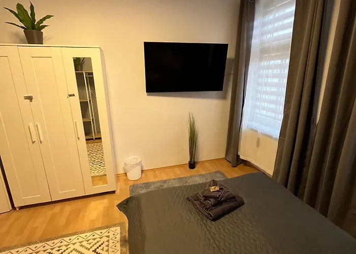 Lägenhet Preis Stadtperle 1- Stadtzentrum Modernes Ambiente Max 3 Personen Einzelzimmer Voll Ausgestattet Mit Magentatv, Wlan, Waschmaschine Wittenberge